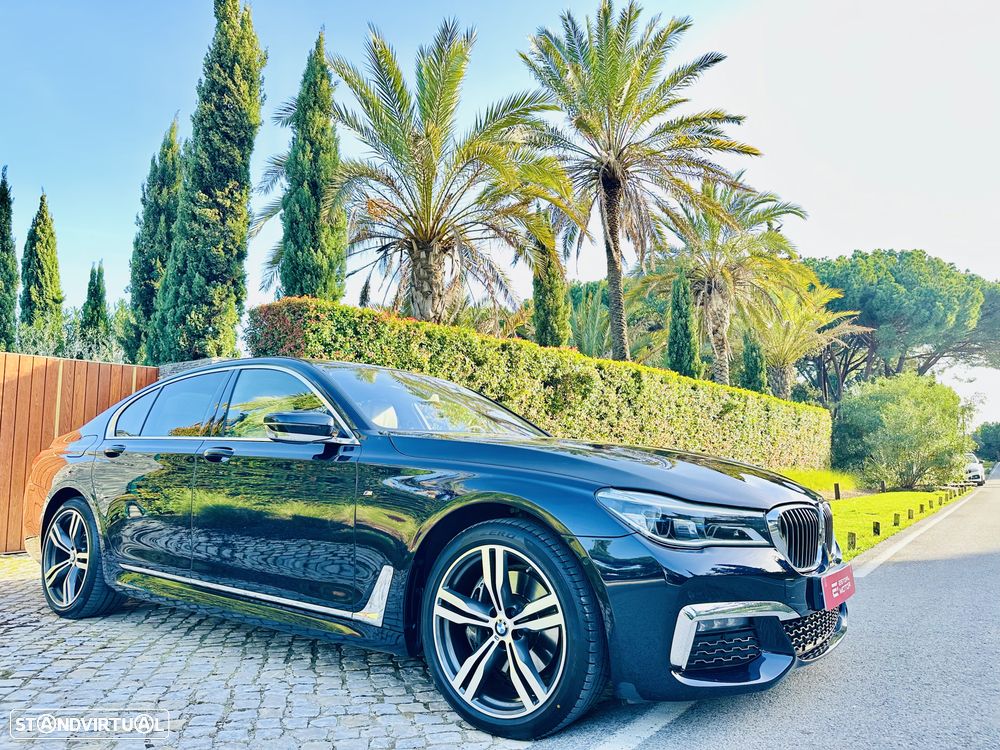 BMW 740 d xDrive Pack M - 12