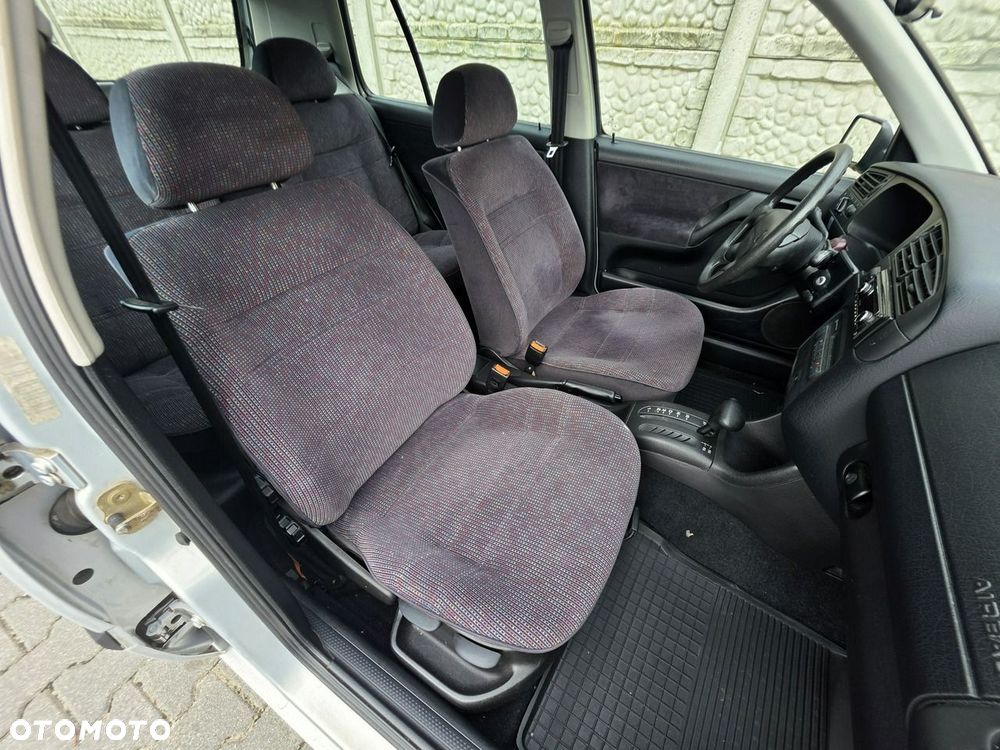 Volkswagen Golf 2.0 GL - 21