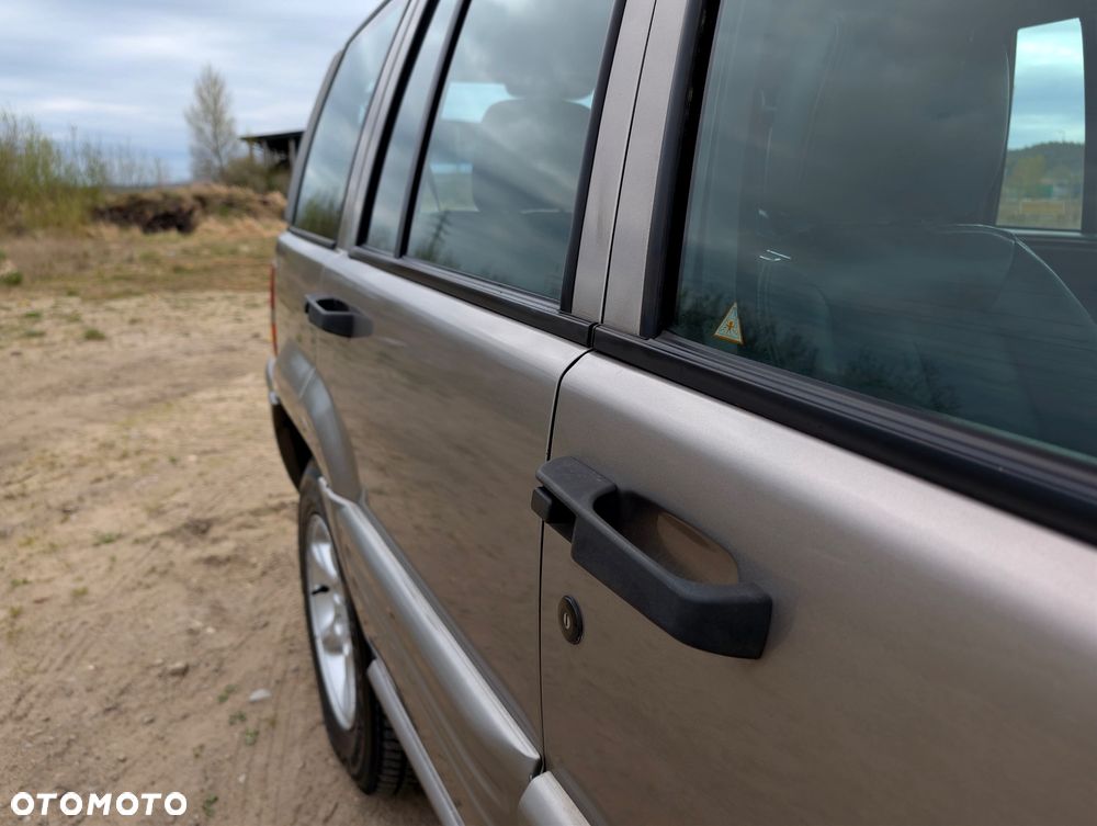 Jeep Grand Cherokee 5.9 Limited - 16