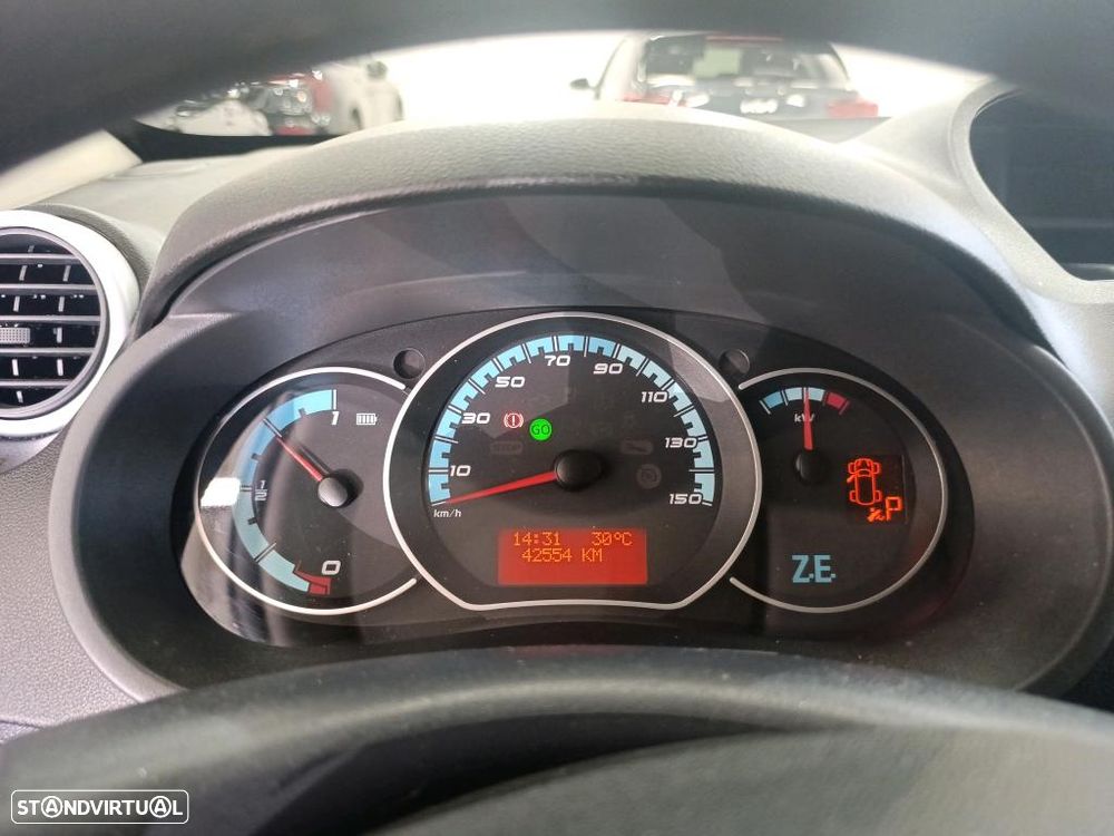 Renault Kangoo Z.E. 33 - 7