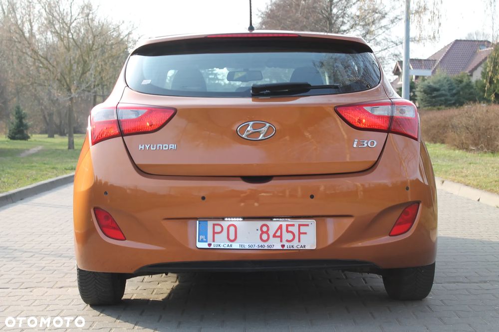 Hyundai i30 1.6 CRDi Premium - 4