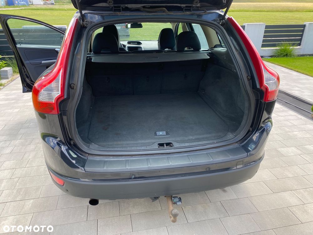 Volvo XC 60 2.4D DRIVe - 9