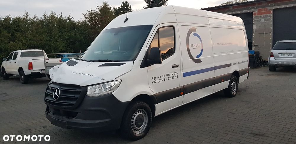Mercedes-Benz Sprinter - 1
