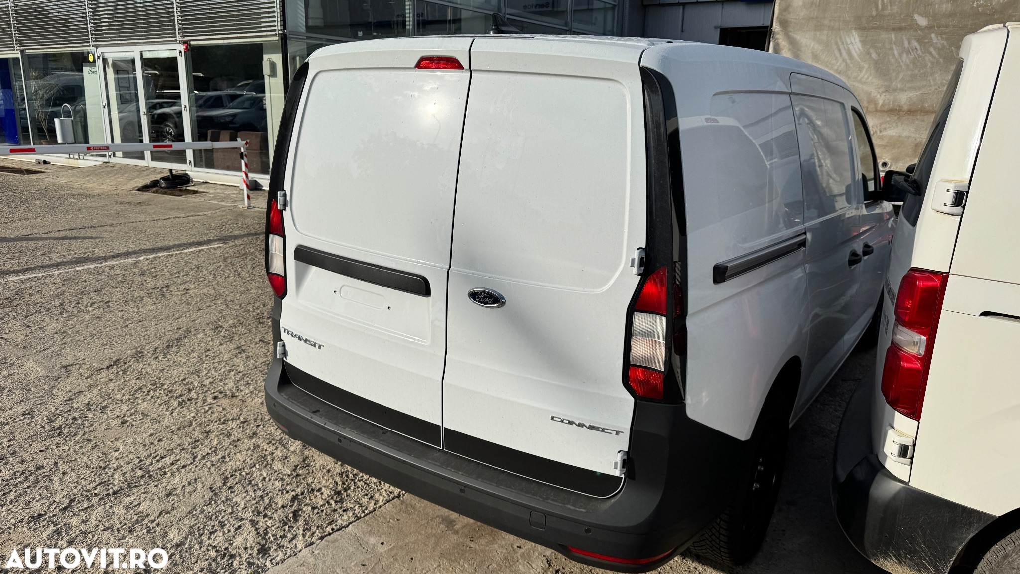 Ford Transit Connect - 5