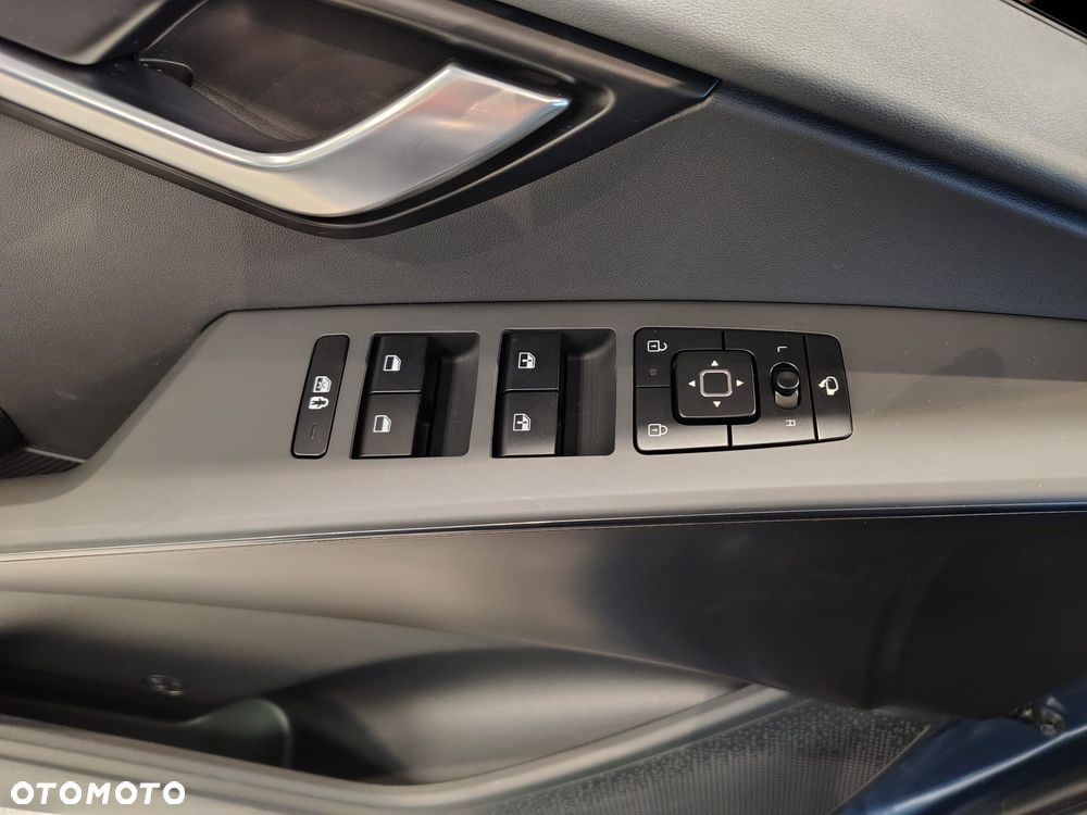 Kia Niro 1.6 GDI Hybrid L - 16