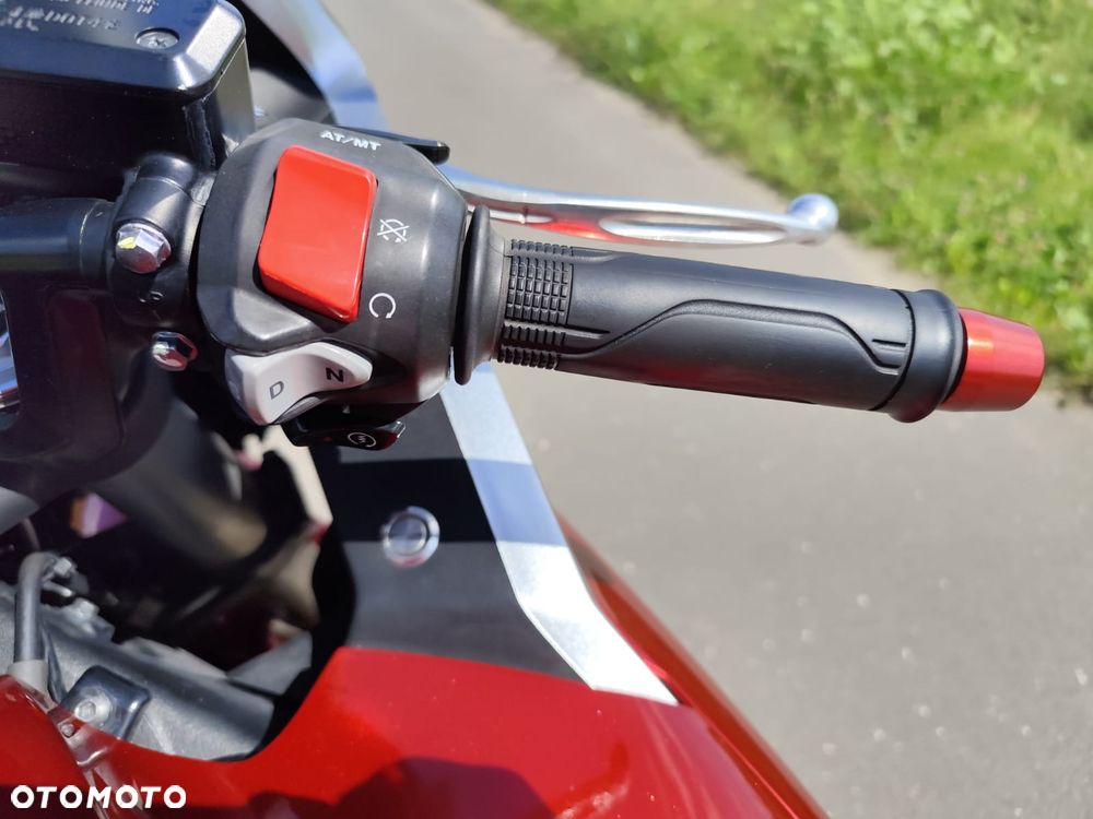 Honda VFR - 22