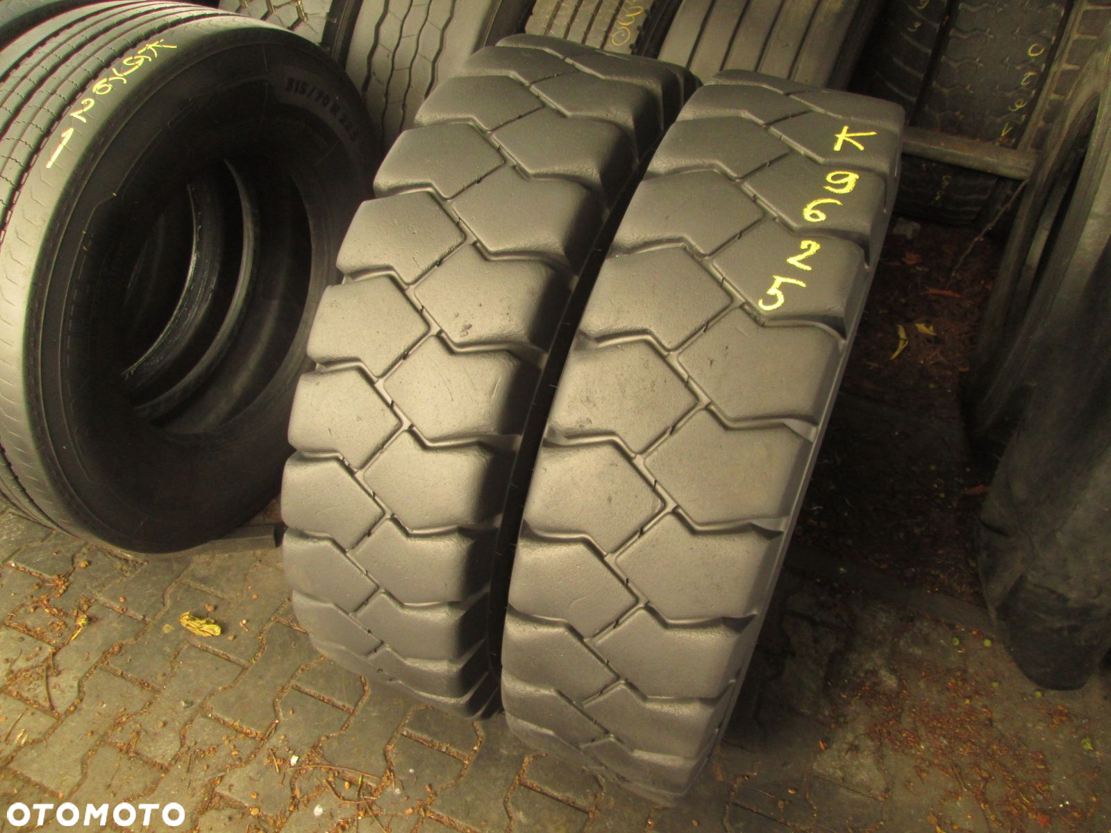 Opony 12,00R 20 Magna MB800. Opony ciężarowe - 4