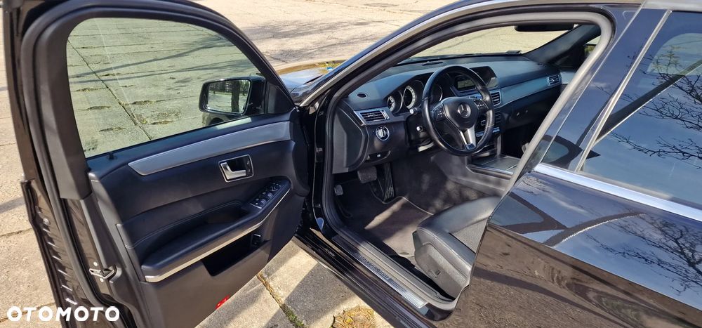 Mercedes-Benz Klasa E 250 T 7G-TRONIC Elegance - 14