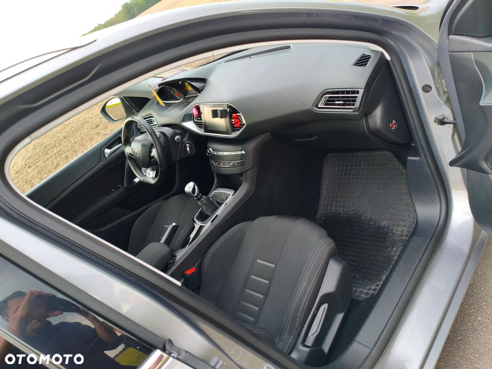 Peugeot 308 BlueHDi 120 Stop & Start Style - 8