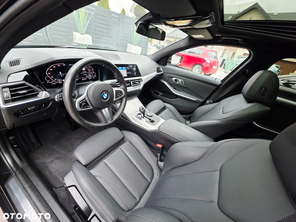 BMW Seria 3 330e Sport Line - 4