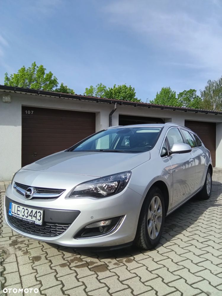 Opel Astra 1.6 CDTI DPF ecoFLEX Start/Stop Exklusiv - 4