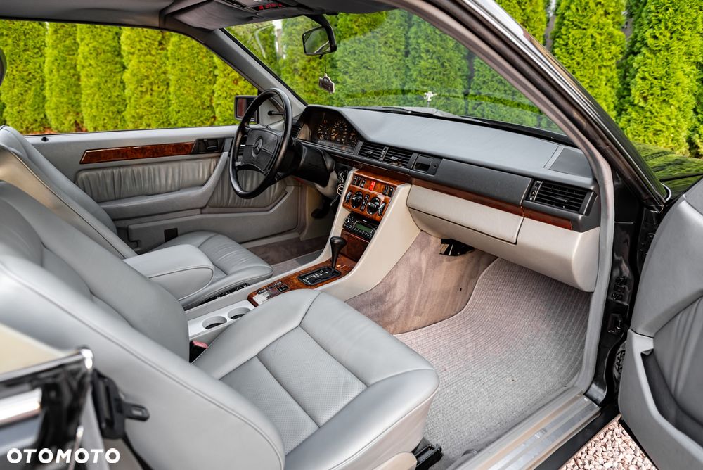 Mercedes-Benz W124 (1984-1993) - 29