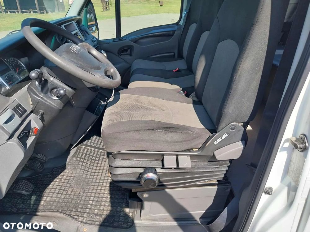 Iveco DAILY 35C15 3.0 D - 8