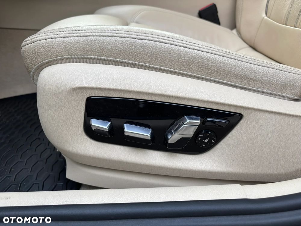 BMW Seria 5 520d M Sport - 25