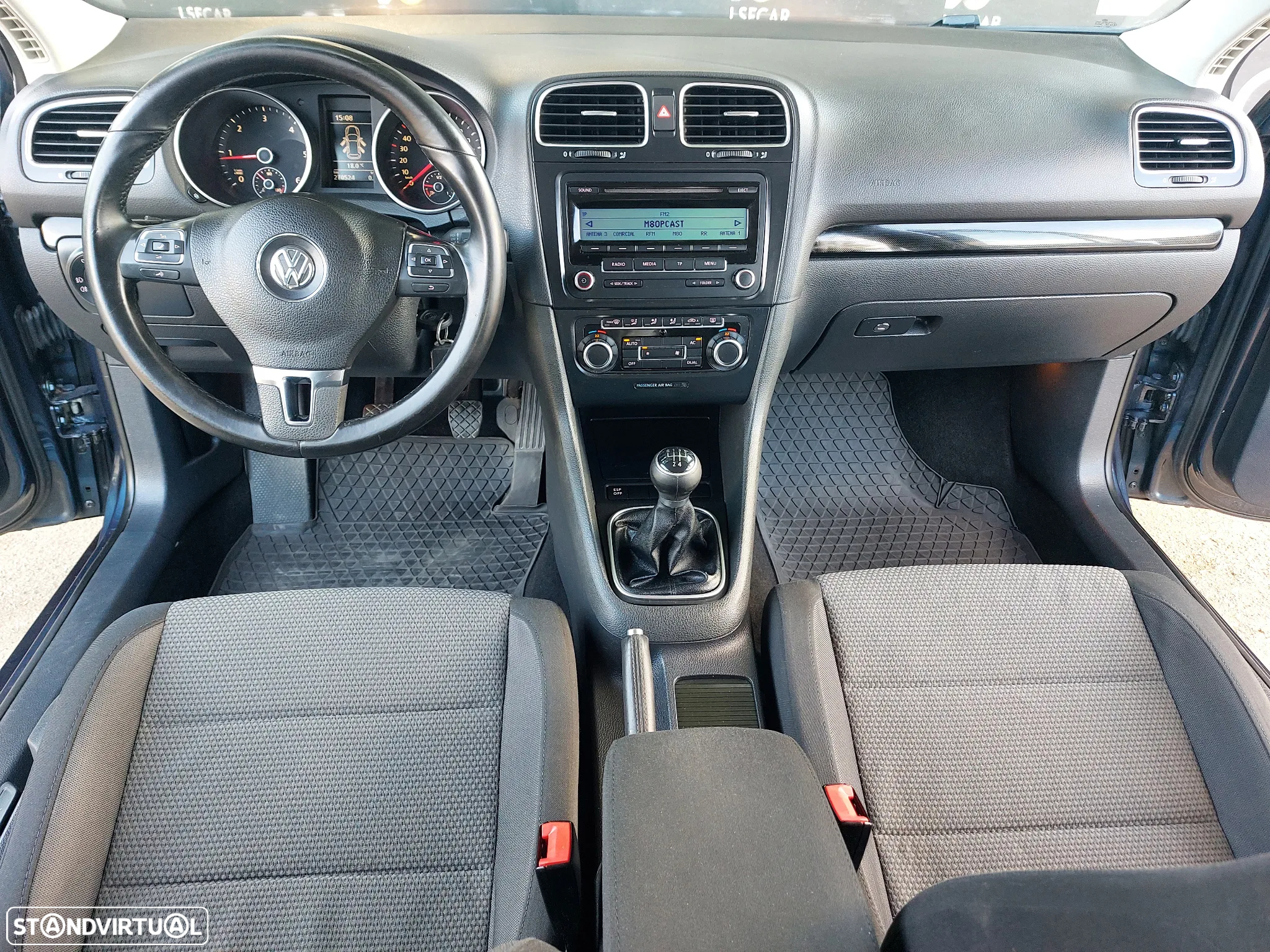 VW Golf Variant 1.6 TDi Confortline - 17