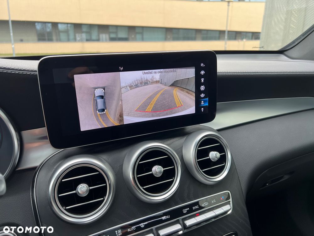 Mercedes-Benz GLC 220 d 4-Matic - 36