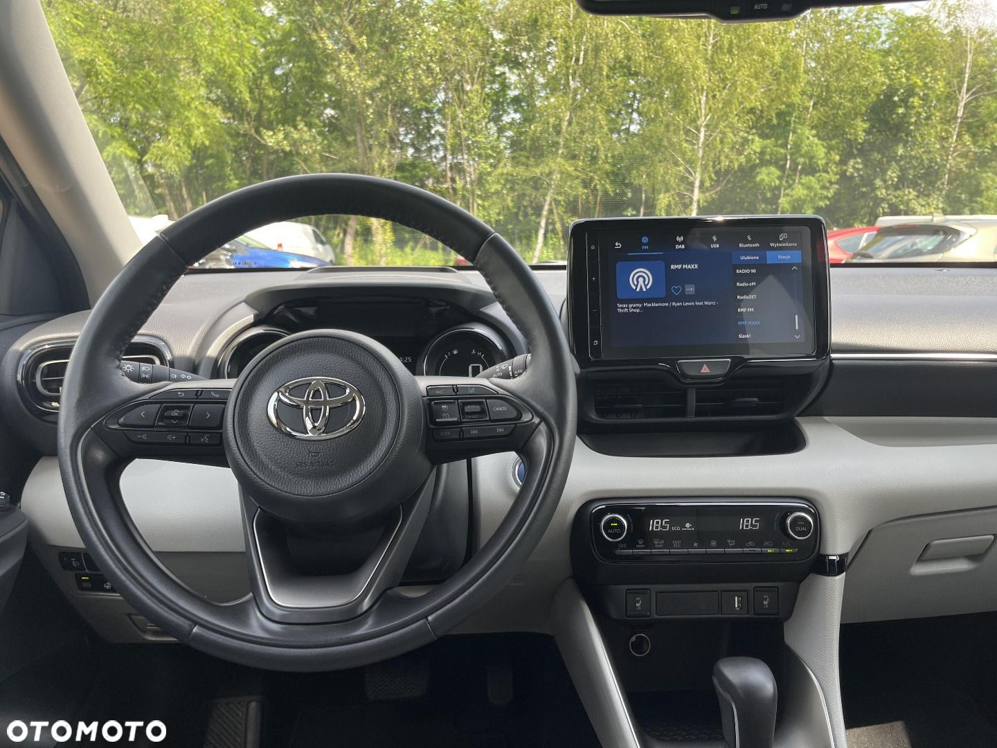 Toyota Yaris Hybrid 1.5 Executive - 8