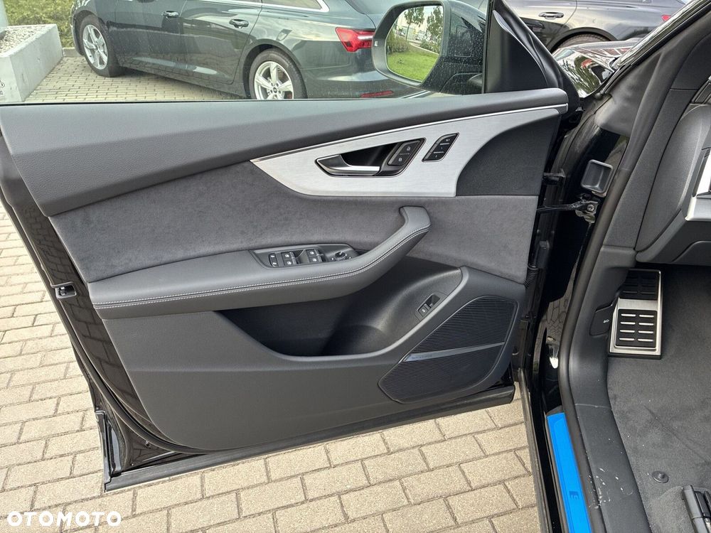 Audi Q8 - 11