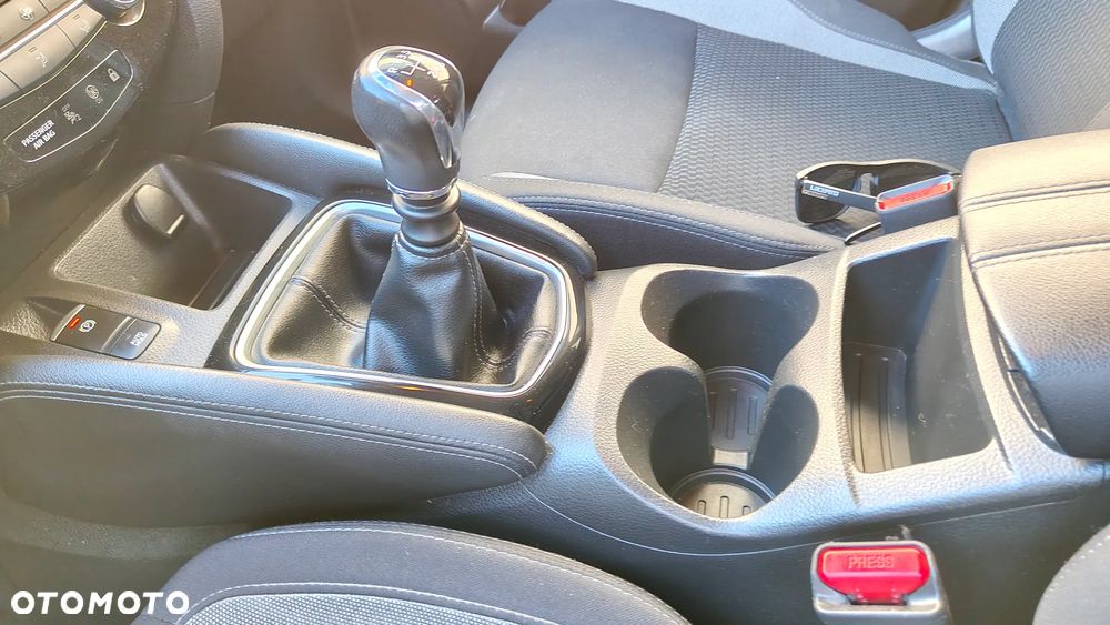 Nissan Qashqai 1.7 dCi ALL-MODE 4x4i N-CONNECTA - 20