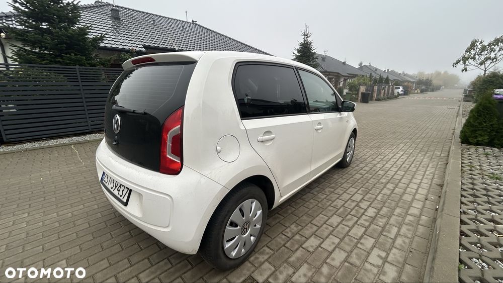 Volkswagen up! - 3