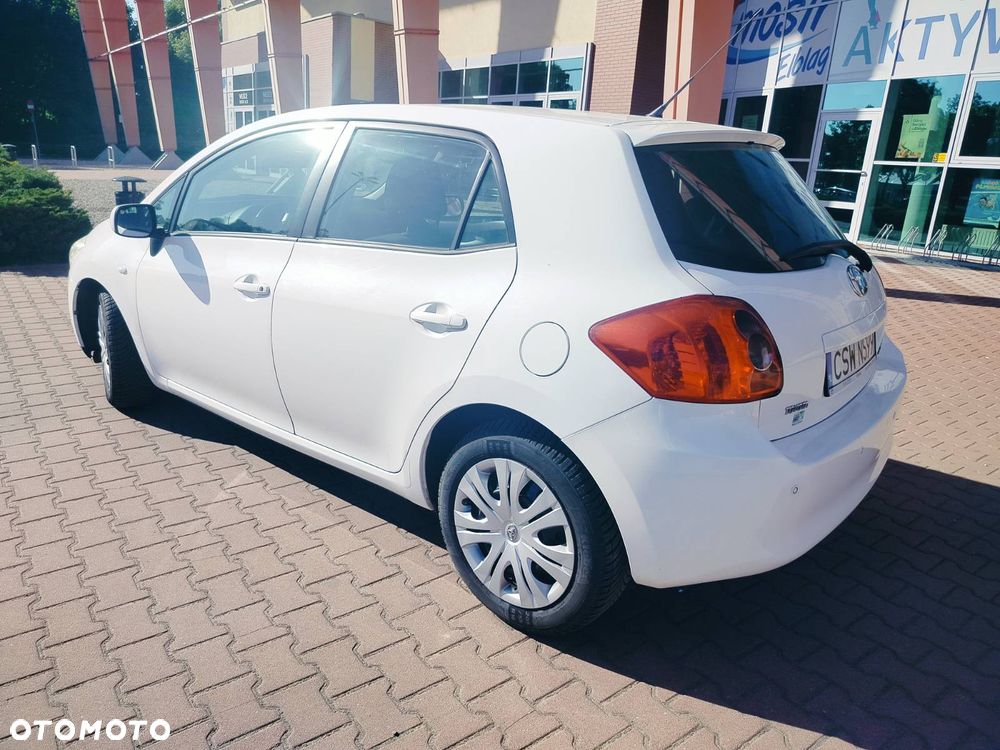 Toyota Auris 1.4 D-4D Luna - 3