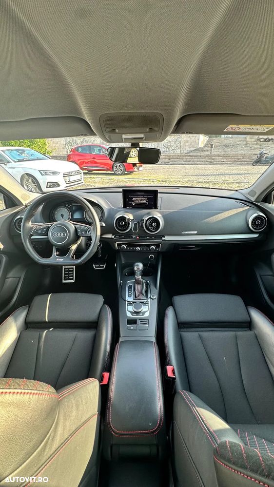 Audi S3 2.0 TFSI quattro S tronic - 11