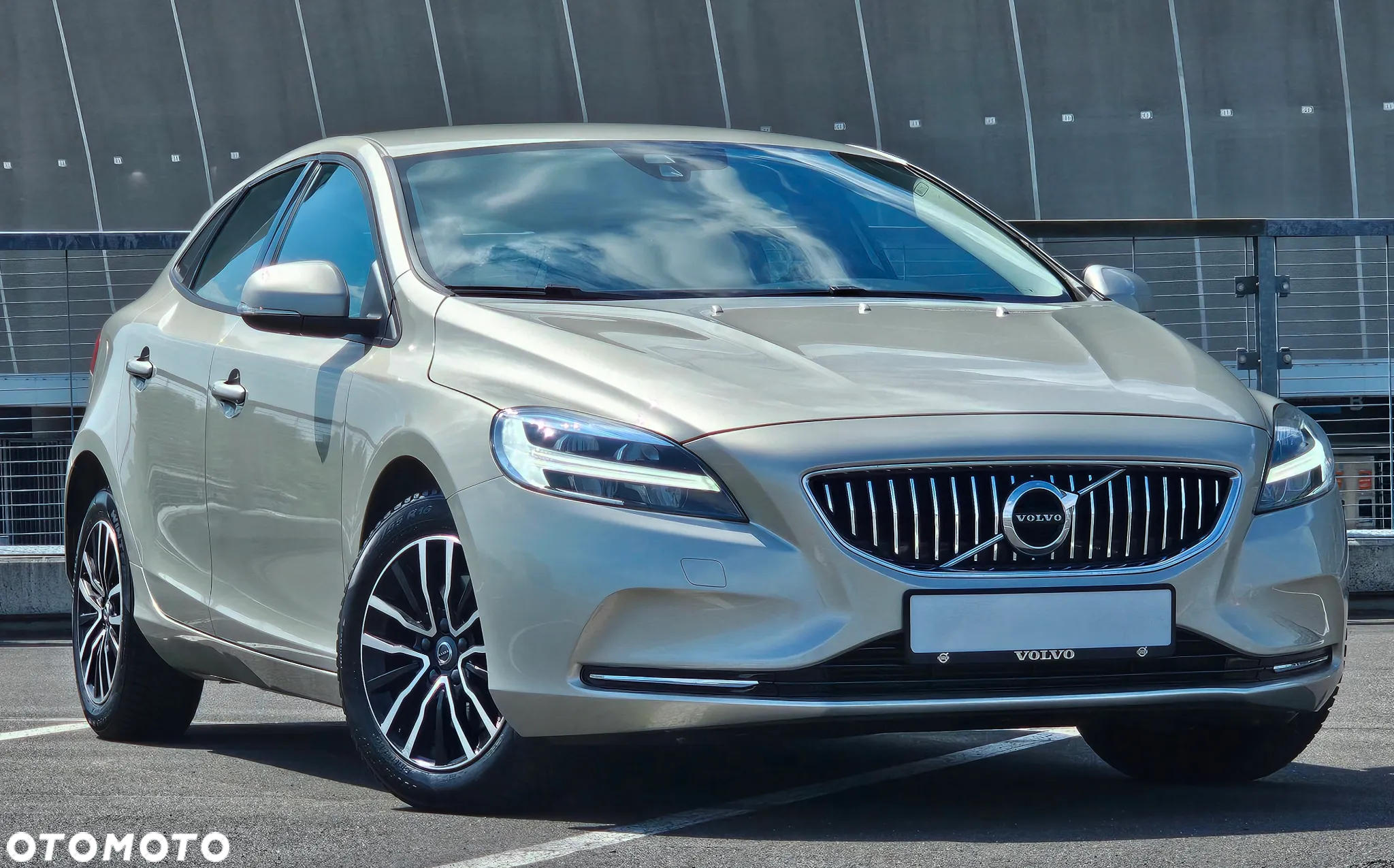 Volvo V40 - 2