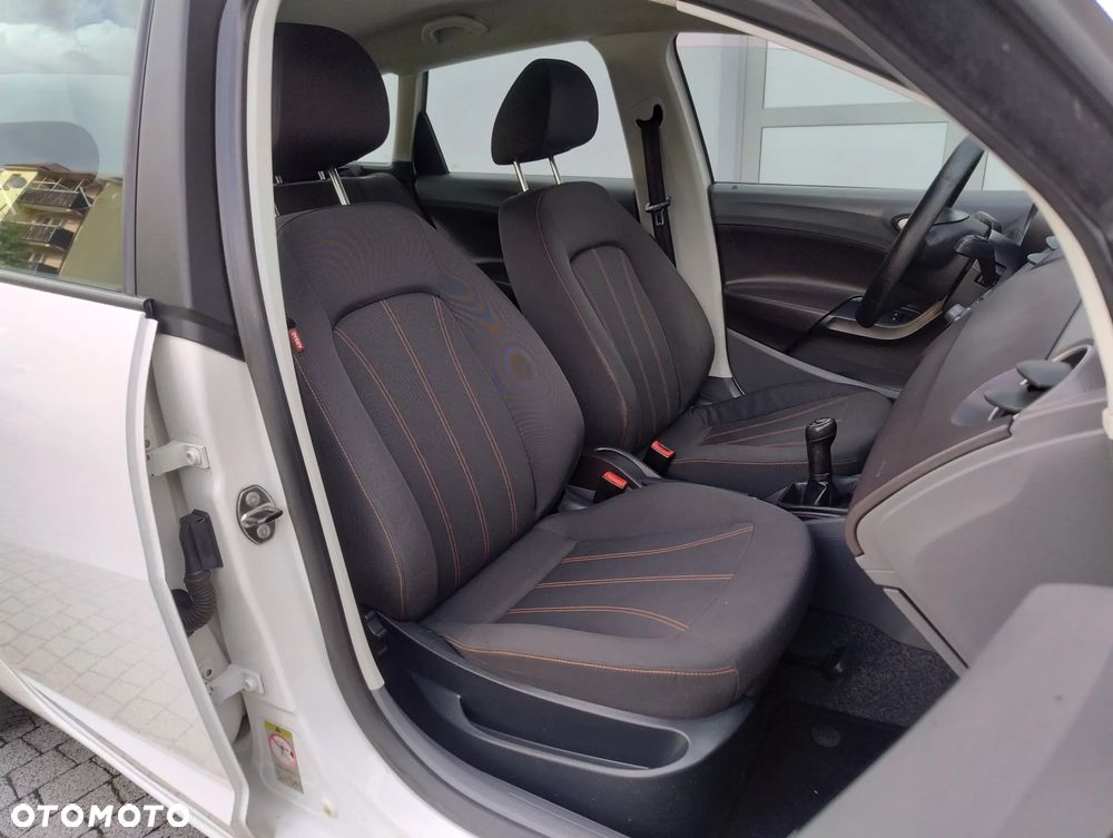 Seat Ibiza 1.4 16V Style - 11