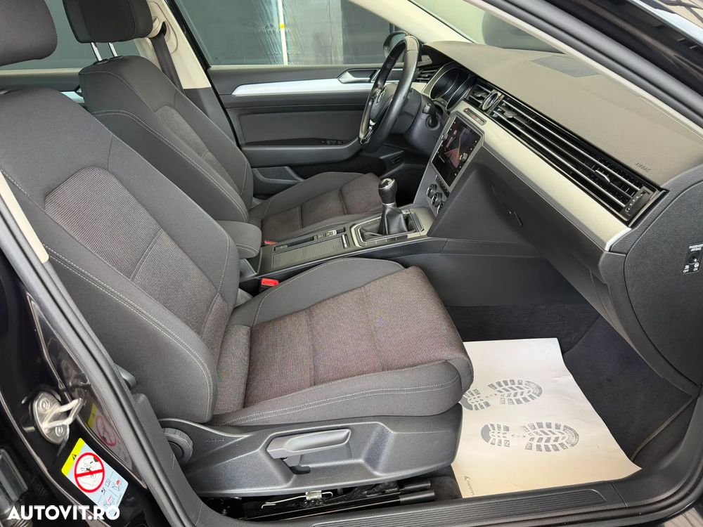 Volkswagen Passat 2.0 TDI Comfortline - 10