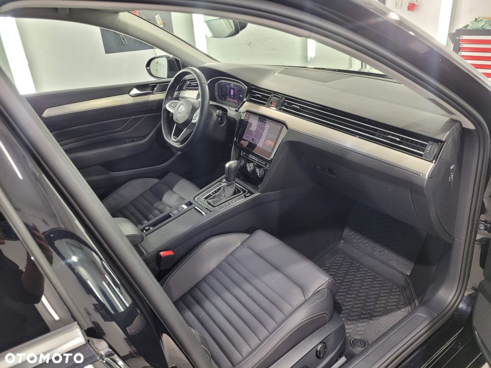 Volkswagen Passat 2.0 TDI Business DSG - 3