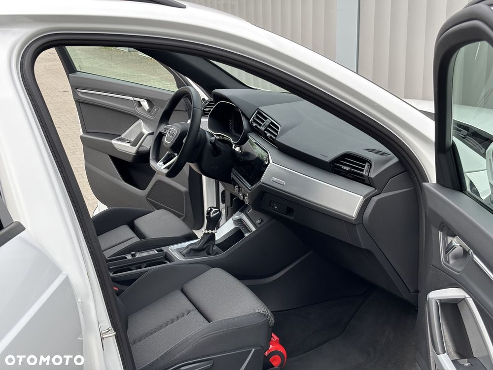 Audi Q3 35 TFSI Advanced S tronic - 21