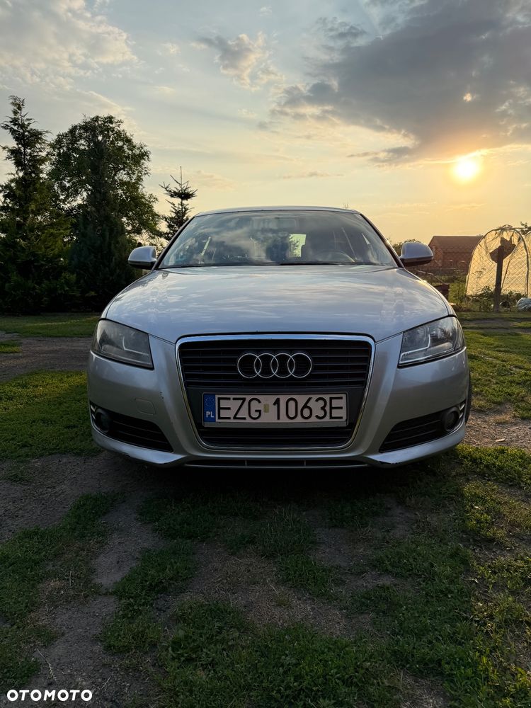 Audi A3 Sportback 2.0 TDI DPF Attraction - 1