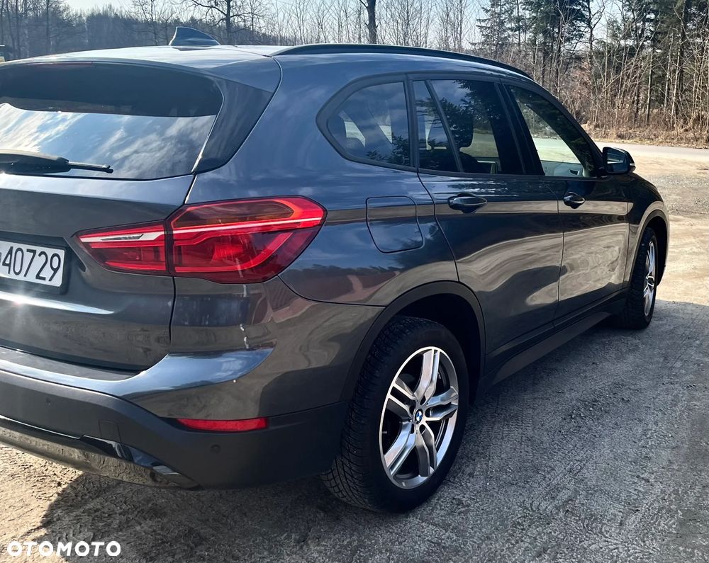 BMW X1 sDrive18d - 14