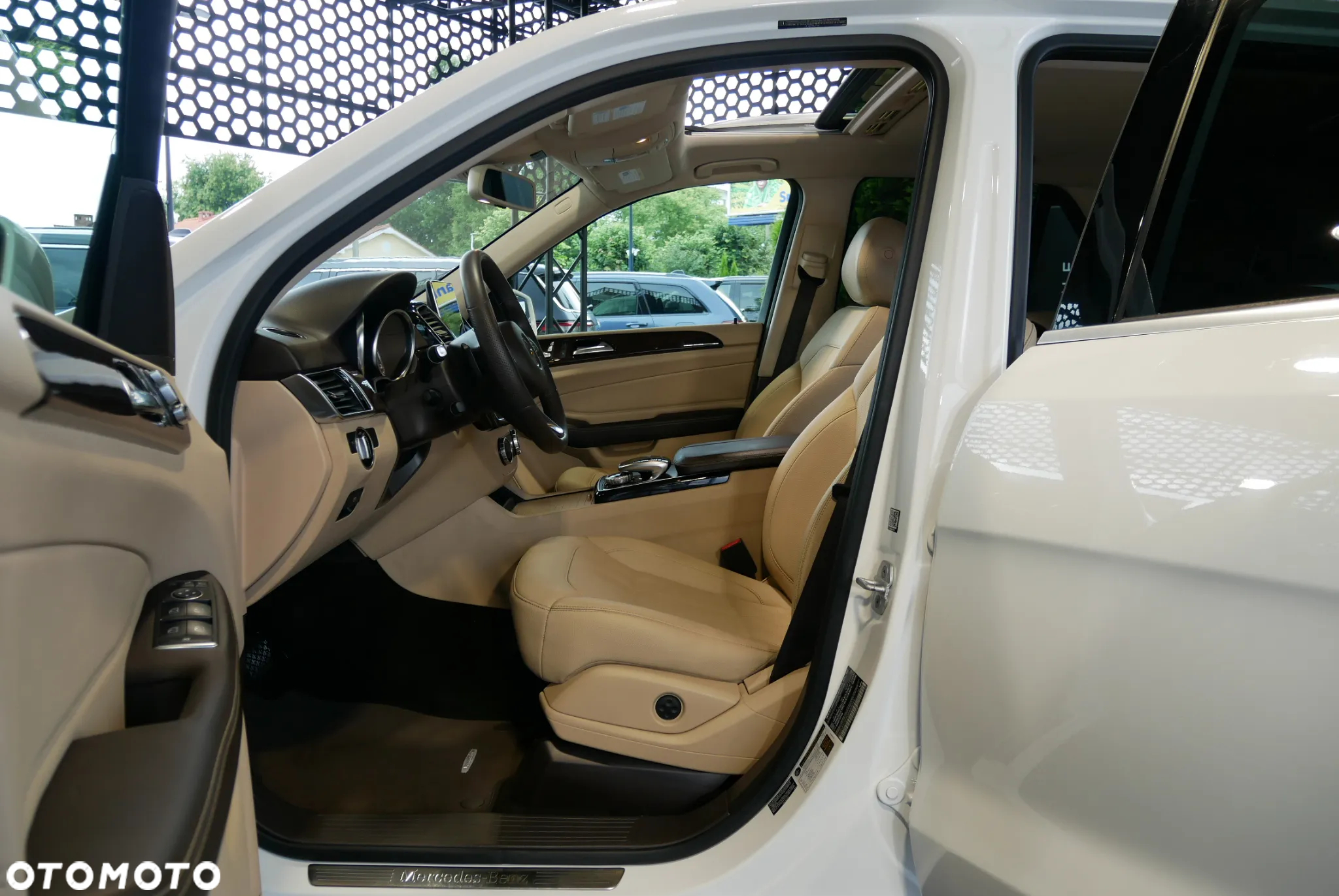 Mercedes-Benz GLE - 8