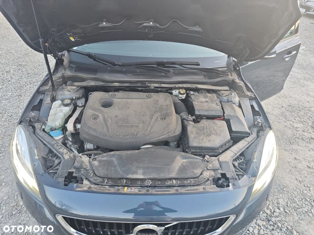 Volvo V40 D2 Momentum - 26