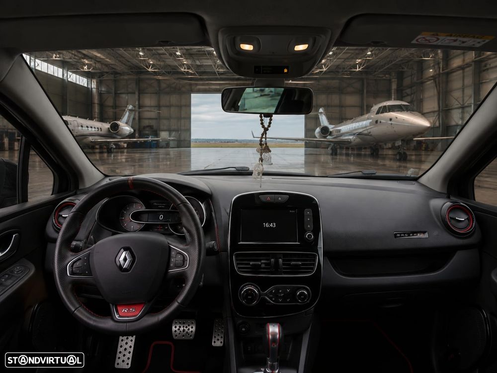 Renault Clio TCe 220 EDC R.S. Trophy - 7