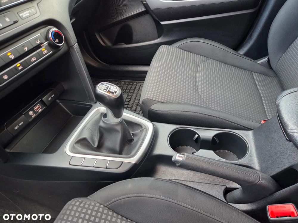 Kia Ceed 1.4 M - 9