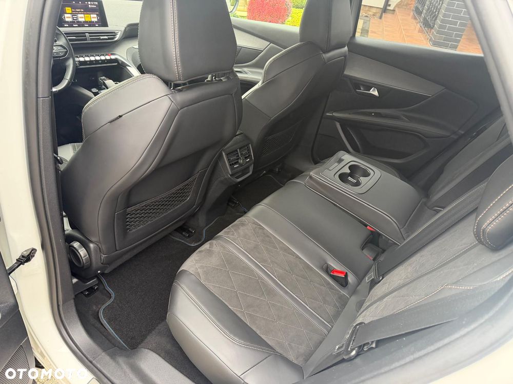 Peugeot 3008 BlueHDi 180 Stop & Start EAT6 GT - 7