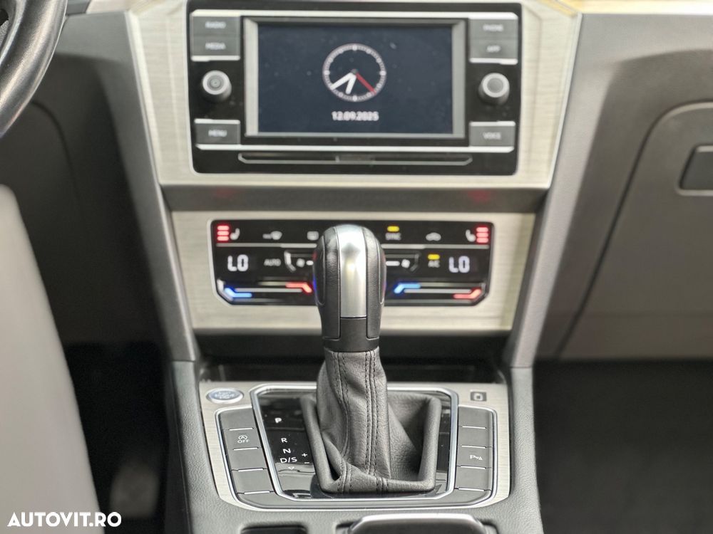 Volkswagen Passat 1.5 TSI ACT DSG Comfortline - 8