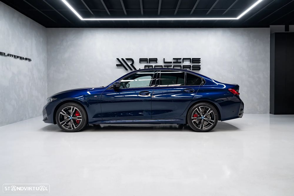 BMW 330 e Pack Desportivo M Auto - 15