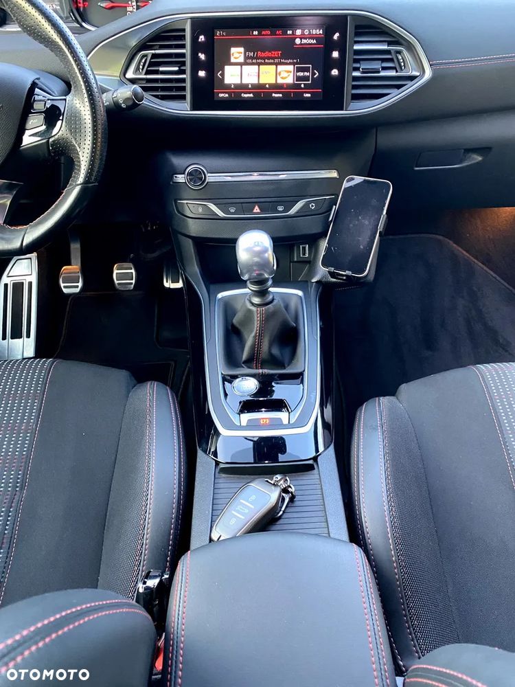 Peugeot 308 - 33
