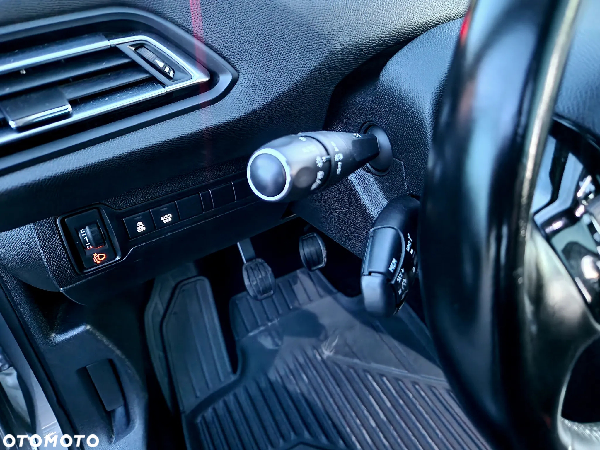 Peugeot 308 - 13