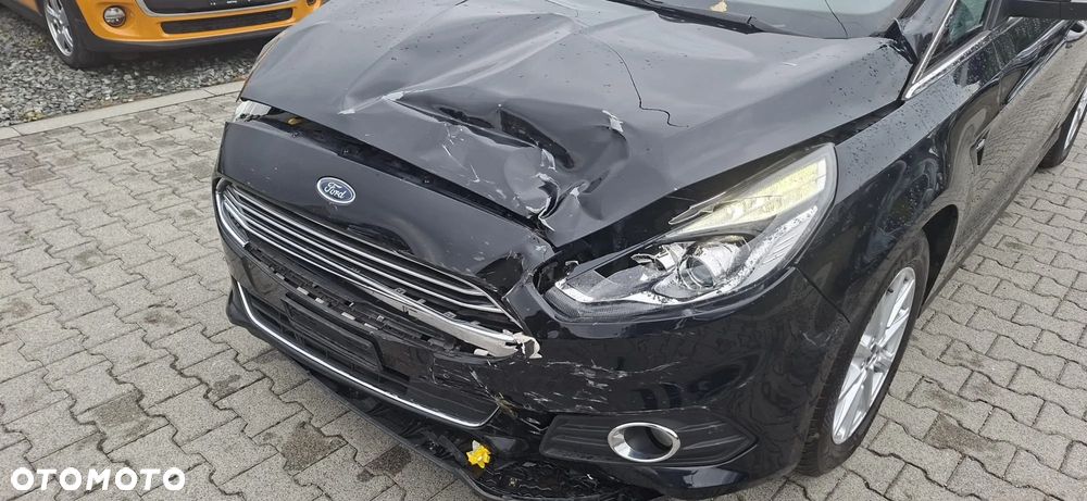 Ford S-Max 2.0 TDCi Titanium PowerShift - 26