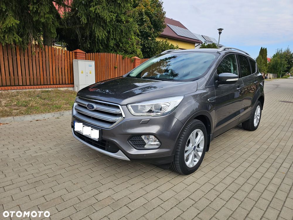 Ford Kuga 2.0 TDCi FWD Titanium Plus - 23