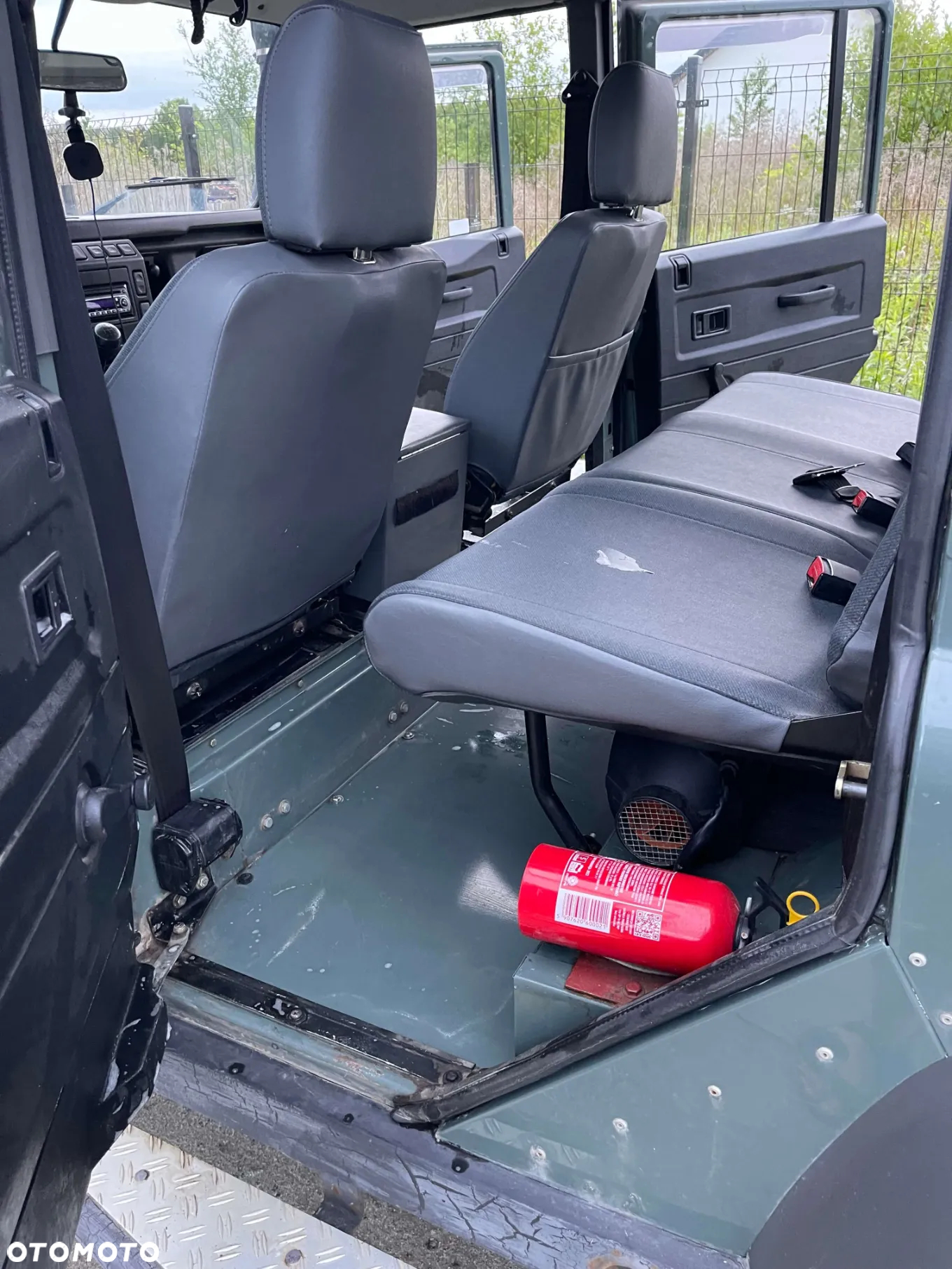 Land Rover Defender 110 2.5 TDI - 11