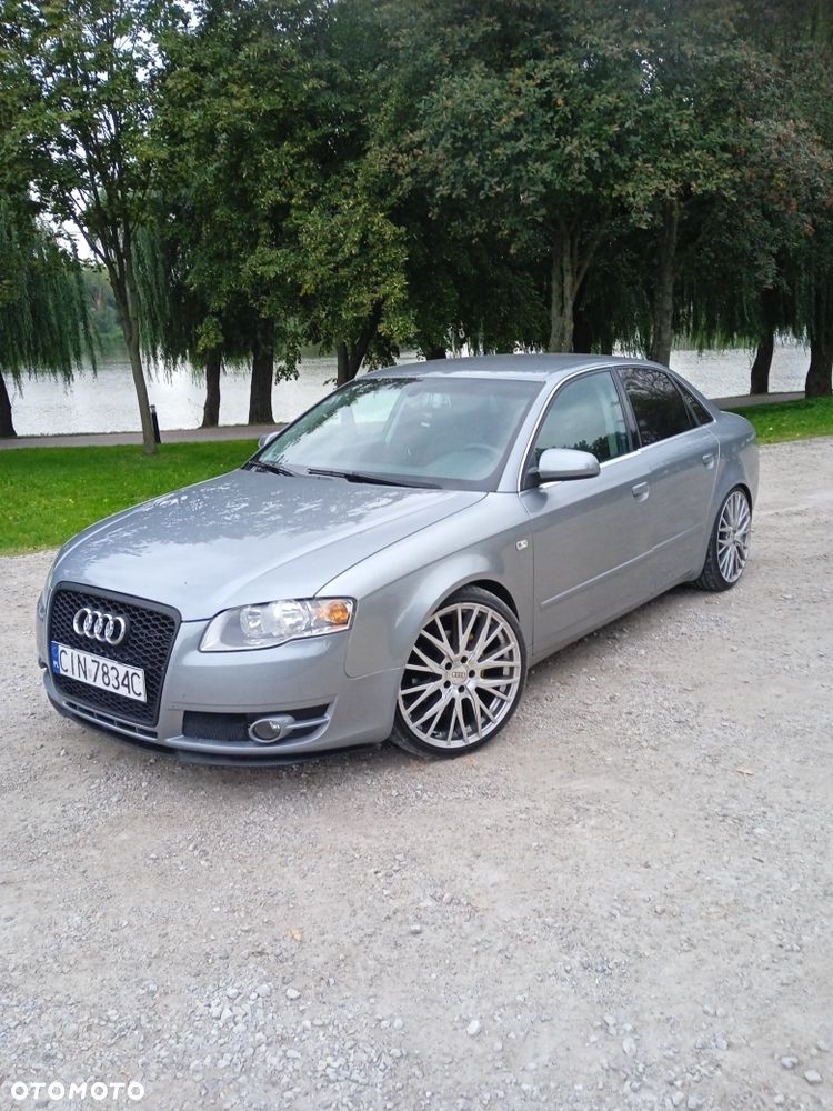 Audi A4 Limousine