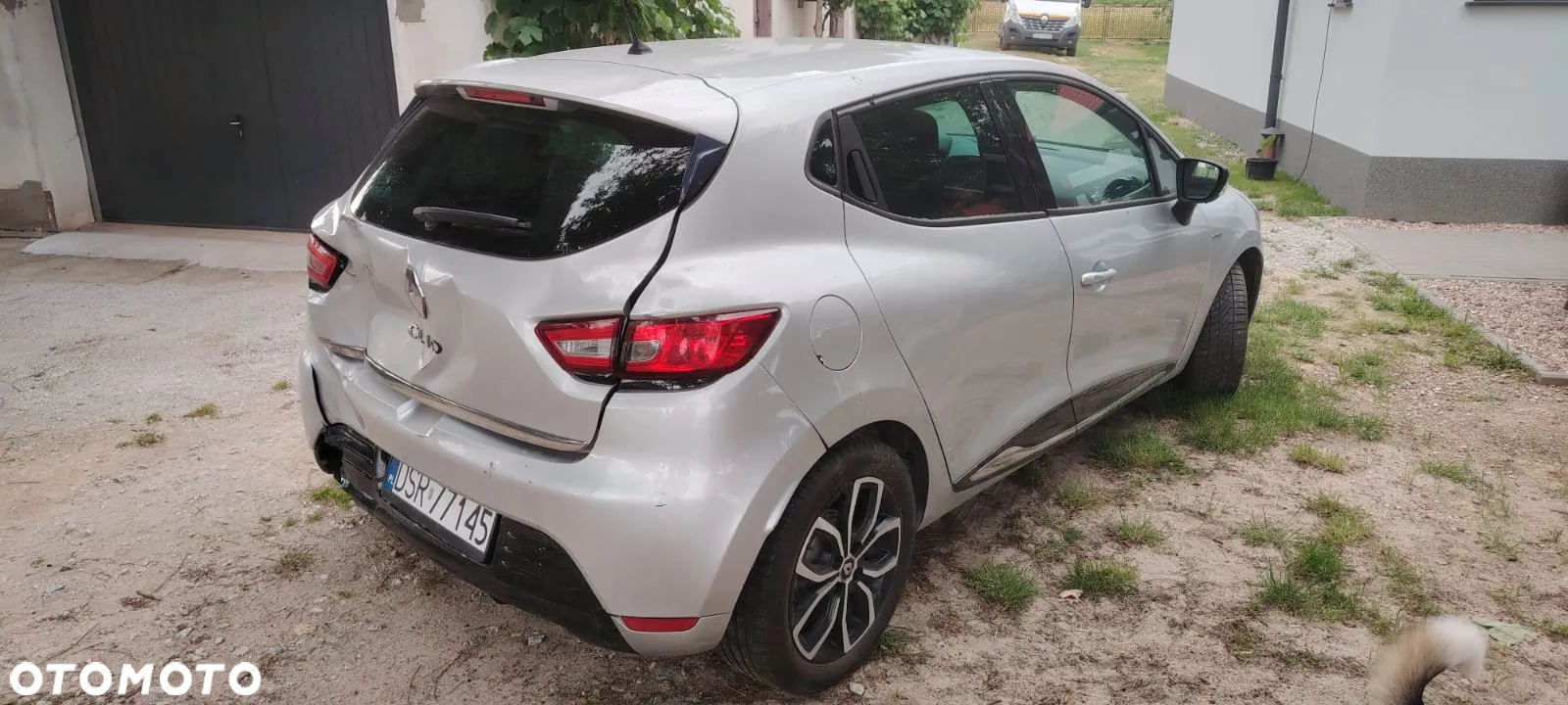 Renault Clio - 6
