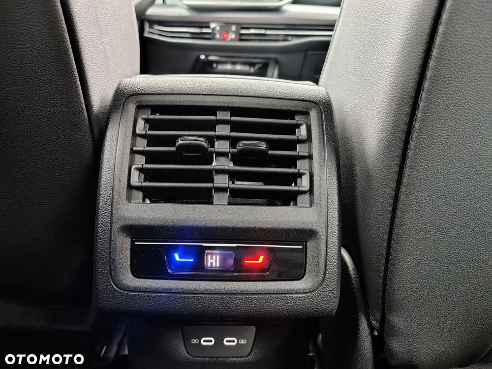 Volkswagen Golf - 18