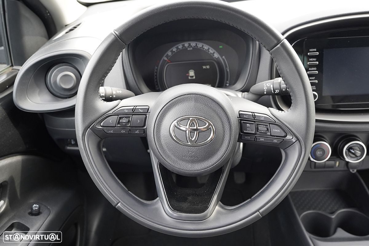 Toyota Aygo 1.0 X-Play - 12