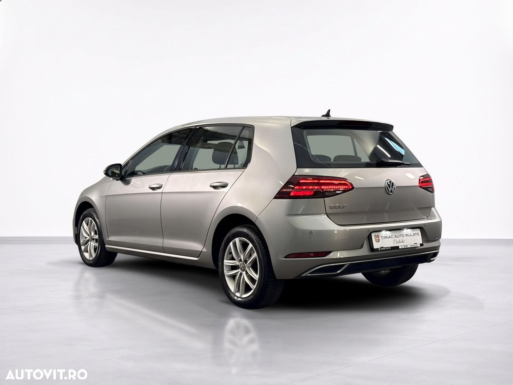 Volkswagen Golf - 4